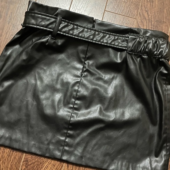 Zara Faux Leather Mini Skirt XS - Picture 3 of 5